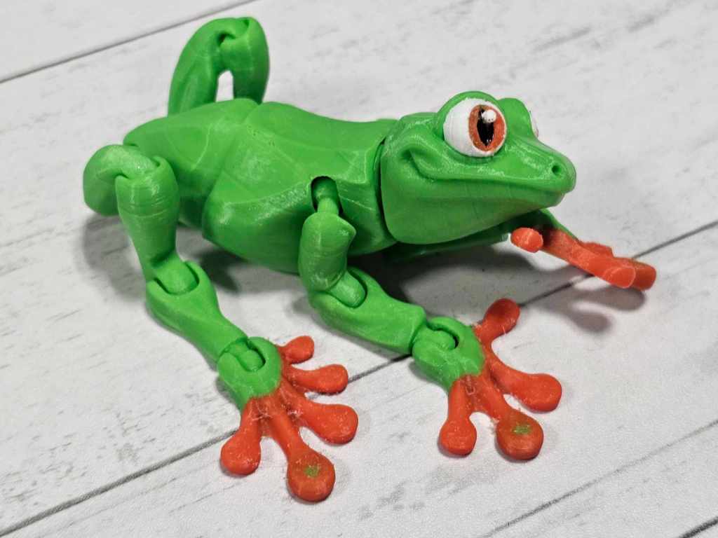 Carolyn’s Classroom Critters: Frog (Green)